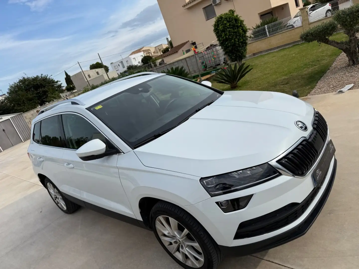 Skoda Karoq 1.5 TSI Ambition ACT Blanco - 1