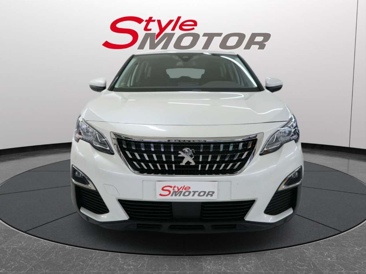 Peugeot 3008 BlueHDi 130 S&S EAT8 Business Uniprop. Tagliandata