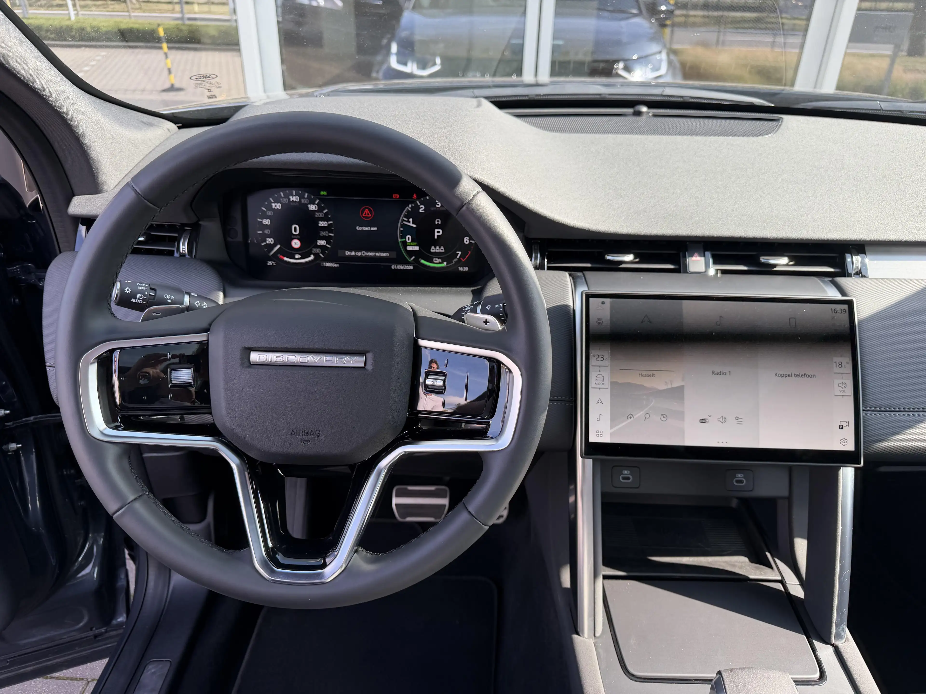 Land Rover Discovery Sport P270e Dynamic SE AWD Auto. 25.5MY — photo 8