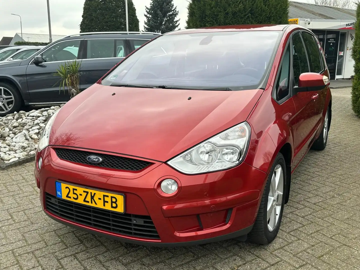 Ford S-Max 2.0 TDCI Automaat 2008 Youngtimer Dealer OH Rood - 1