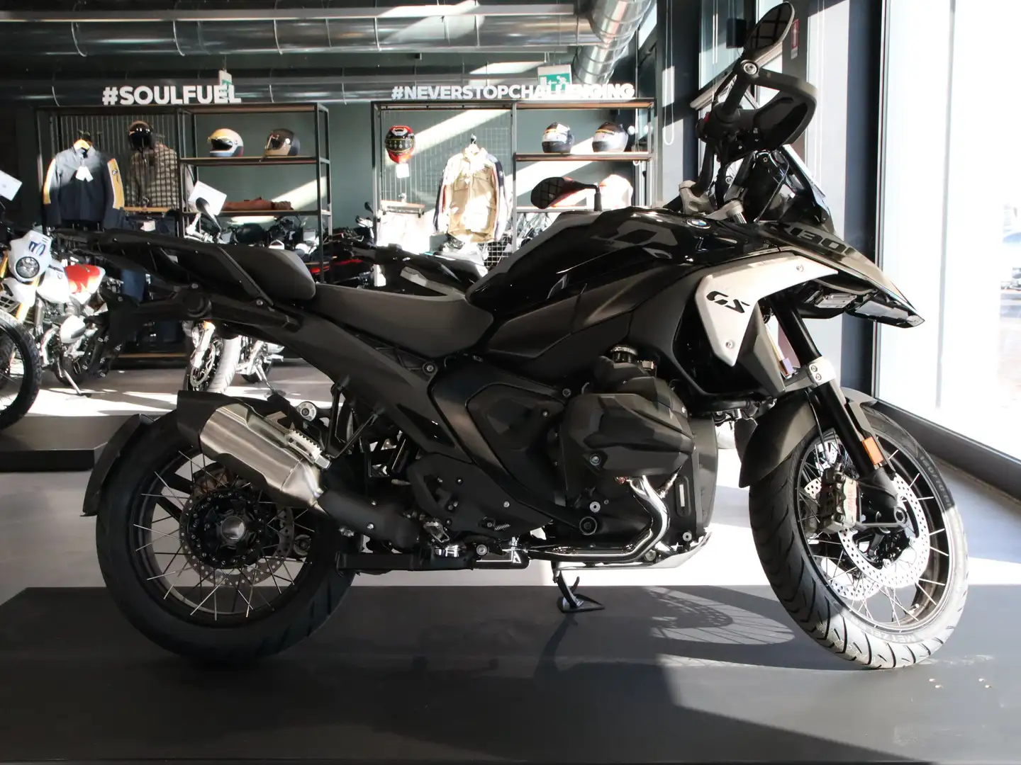 BMW R 1300 GS TRIPLE BLACK Nero - 1