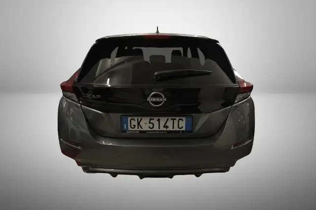 Nissan Leaf view 3