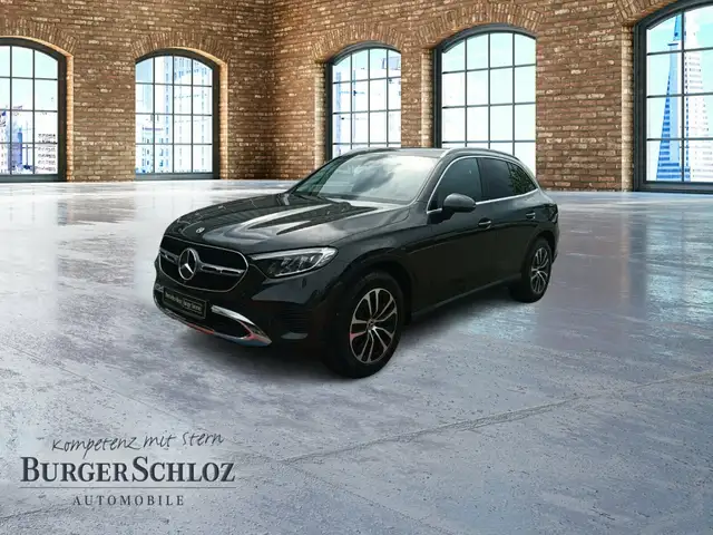 Mercedes-Benz GLC 200 4MATIC 360 AUT Kam. KeyLess KlimaA LED