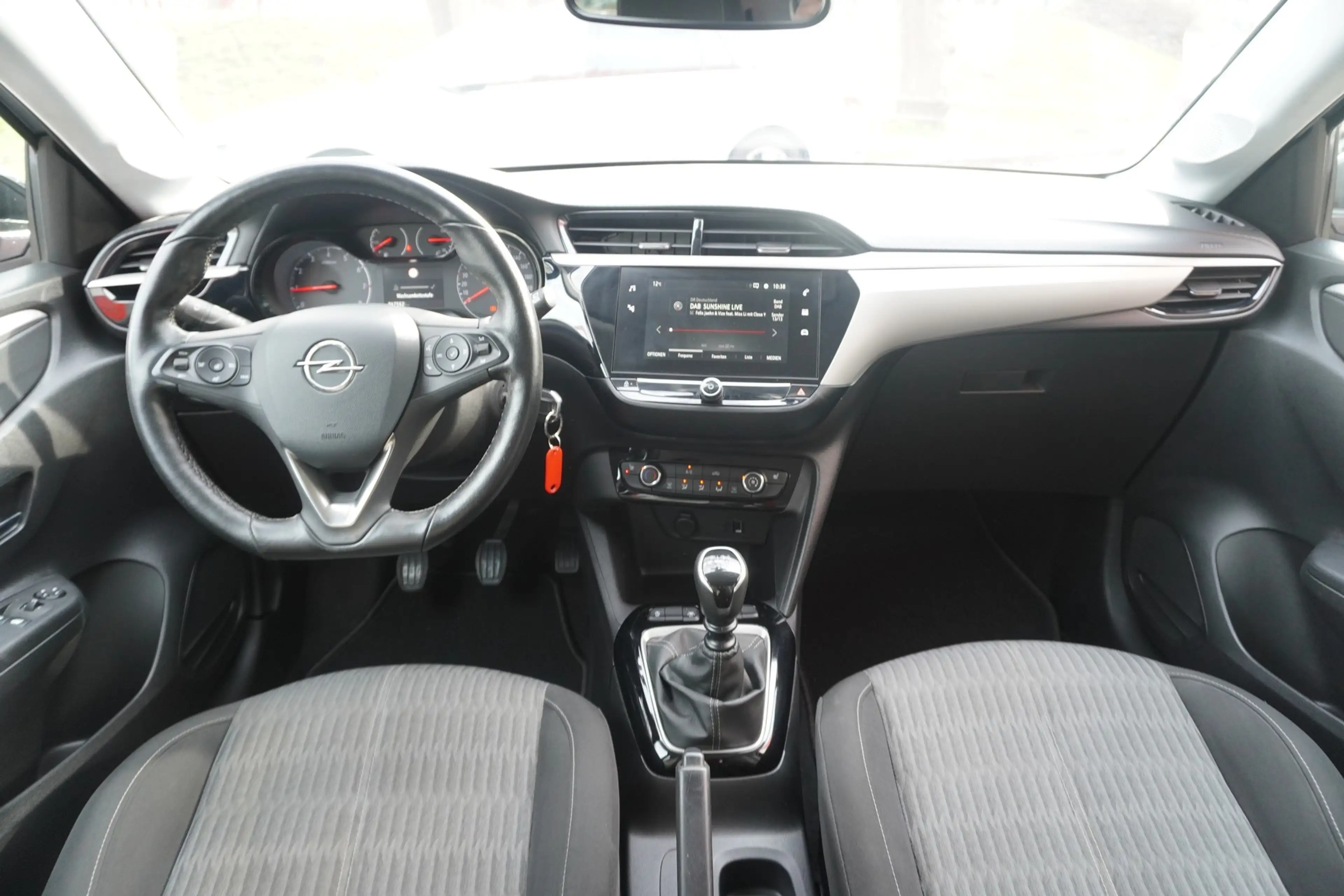 Opel Corsa F 1.2 Turbo Kamera Navi Tempomat DAB — photo 15