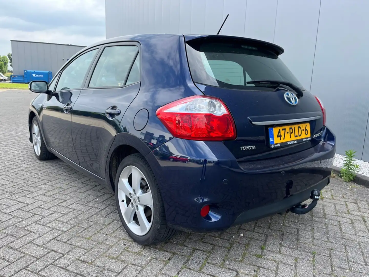 Toyota Auris 1.8 Full Hybrid Dynamic Bleu - 2
