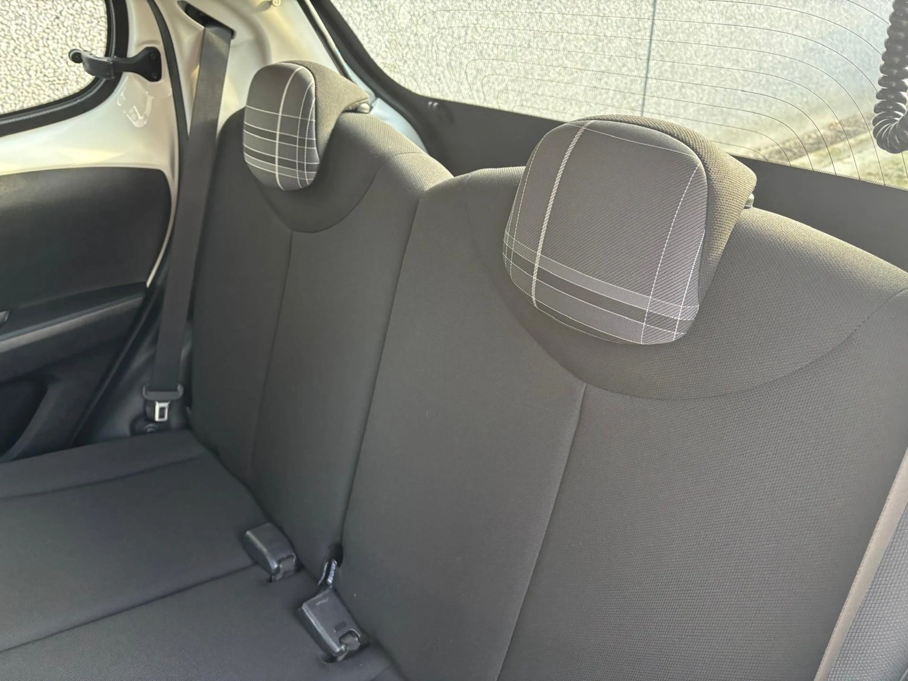 Peugeot 108 1.0 e-VTi Active — photo 11