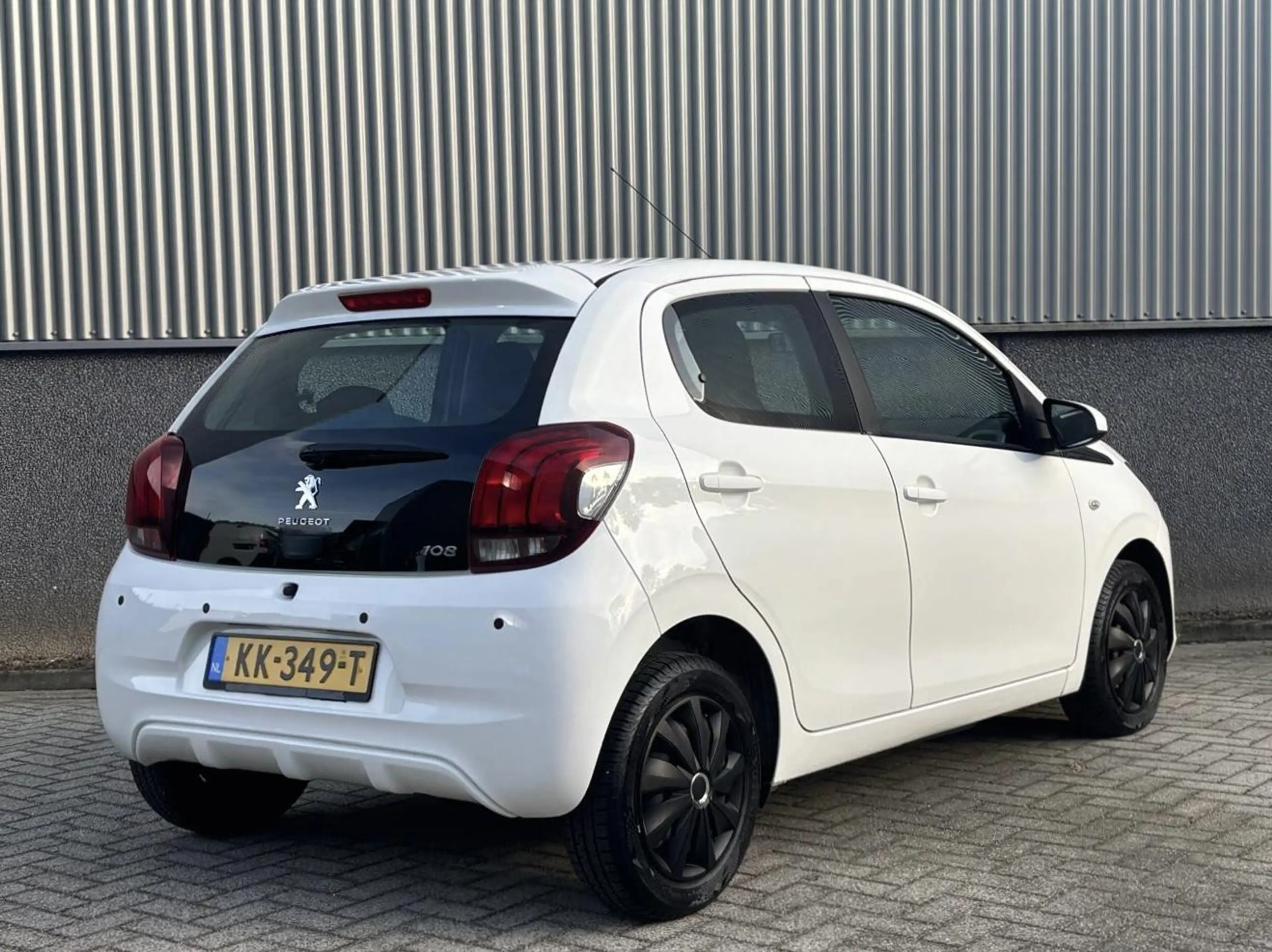 Peugeot 108 1.0 e-VTi Active — photo 5