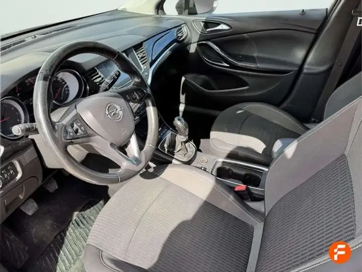 Opel Astra 2021, foto 10