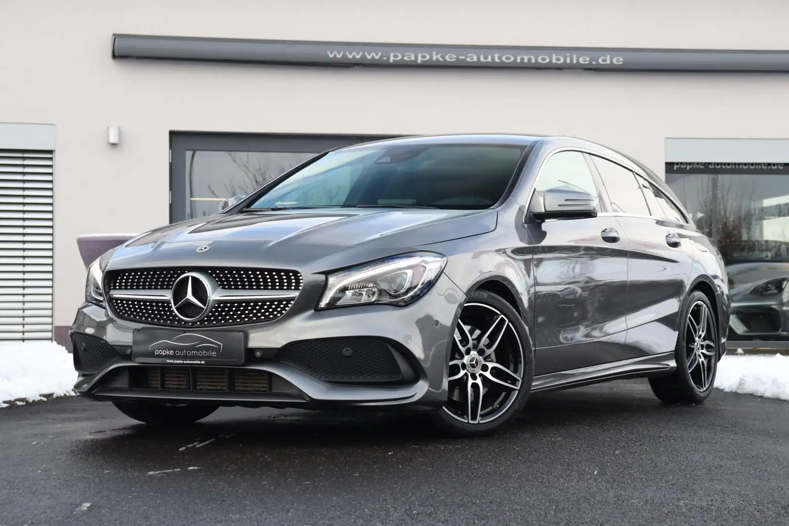 Mercedes-Benz Sonstige AMG-Line +AHK+LED+ASSIST+ Grau - 2