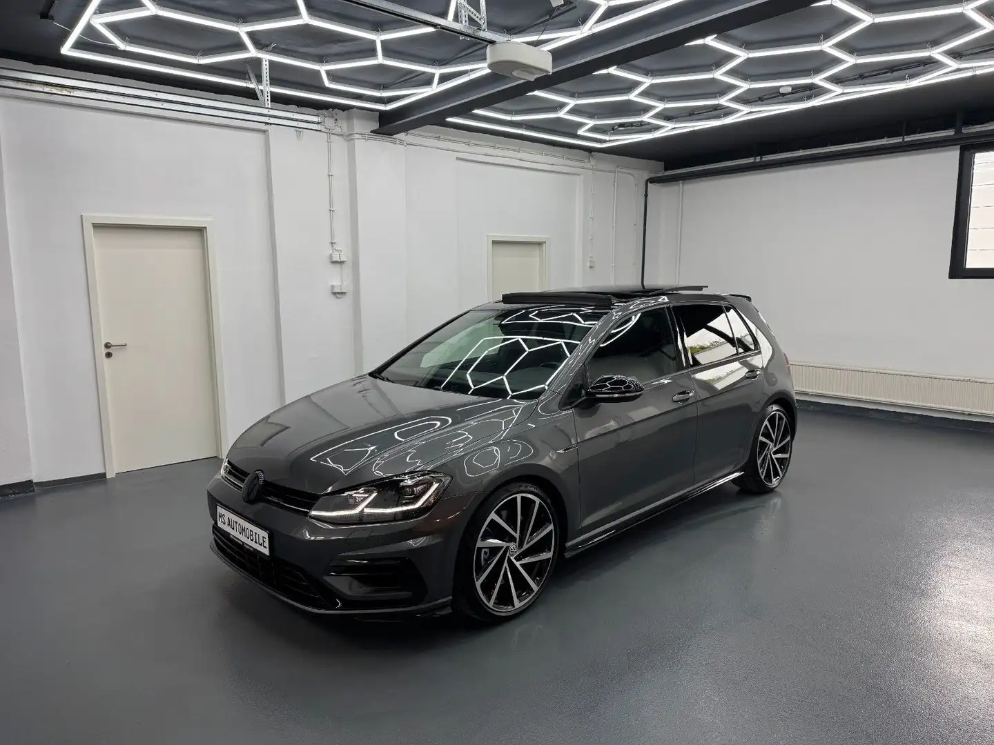 Volkswagen Golf R BMT/Start-Stopp 4Motion *AKRAPOVIC*DCC*ACC*KAM Grijs - 1