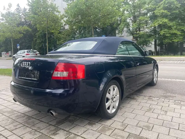 Audi A4 view 5