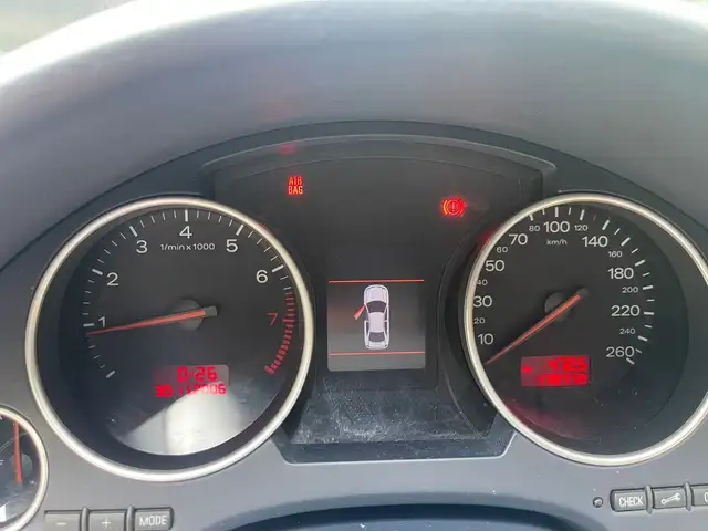 Audi A4 view 10