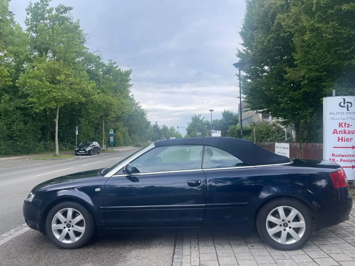 Audi A4 Cabriolet 1.8 T *TÜV NEU* Blau - 2