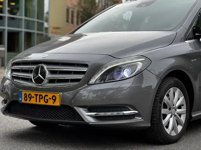 Mercedes-Benz B-Class view 5