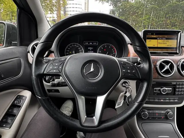 Mercedes-Benz B-Class view 26