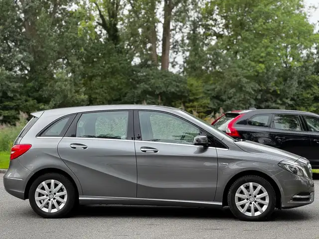 Mercedes-Benz B-Class view 8