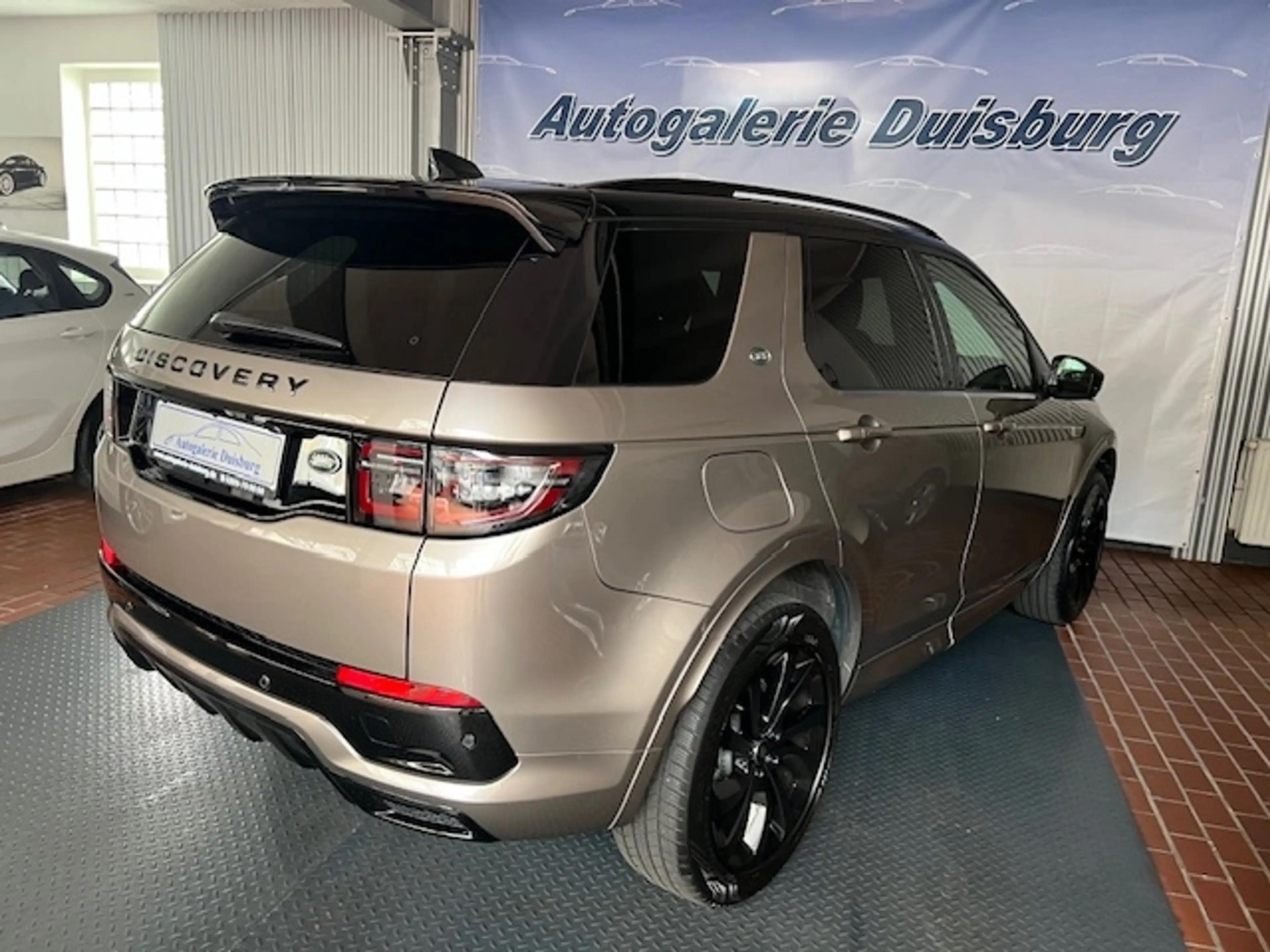 Land Rover Discovery Sport R Pano Leder Navi Kamera El.AHK — photo 5