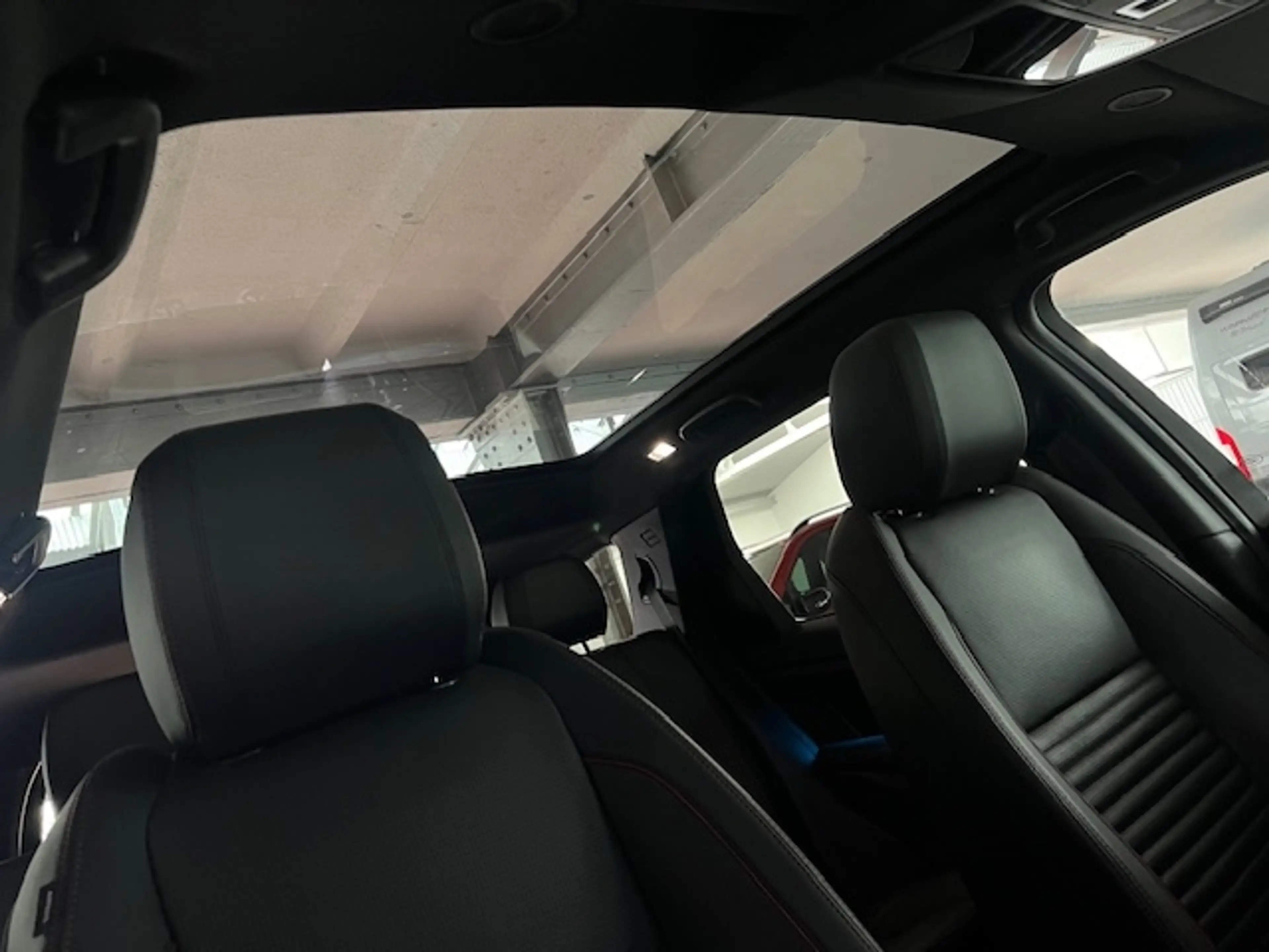 Land Rover Discovery Sport R Pano Leder Navi Kamera El.AHK — photo 8