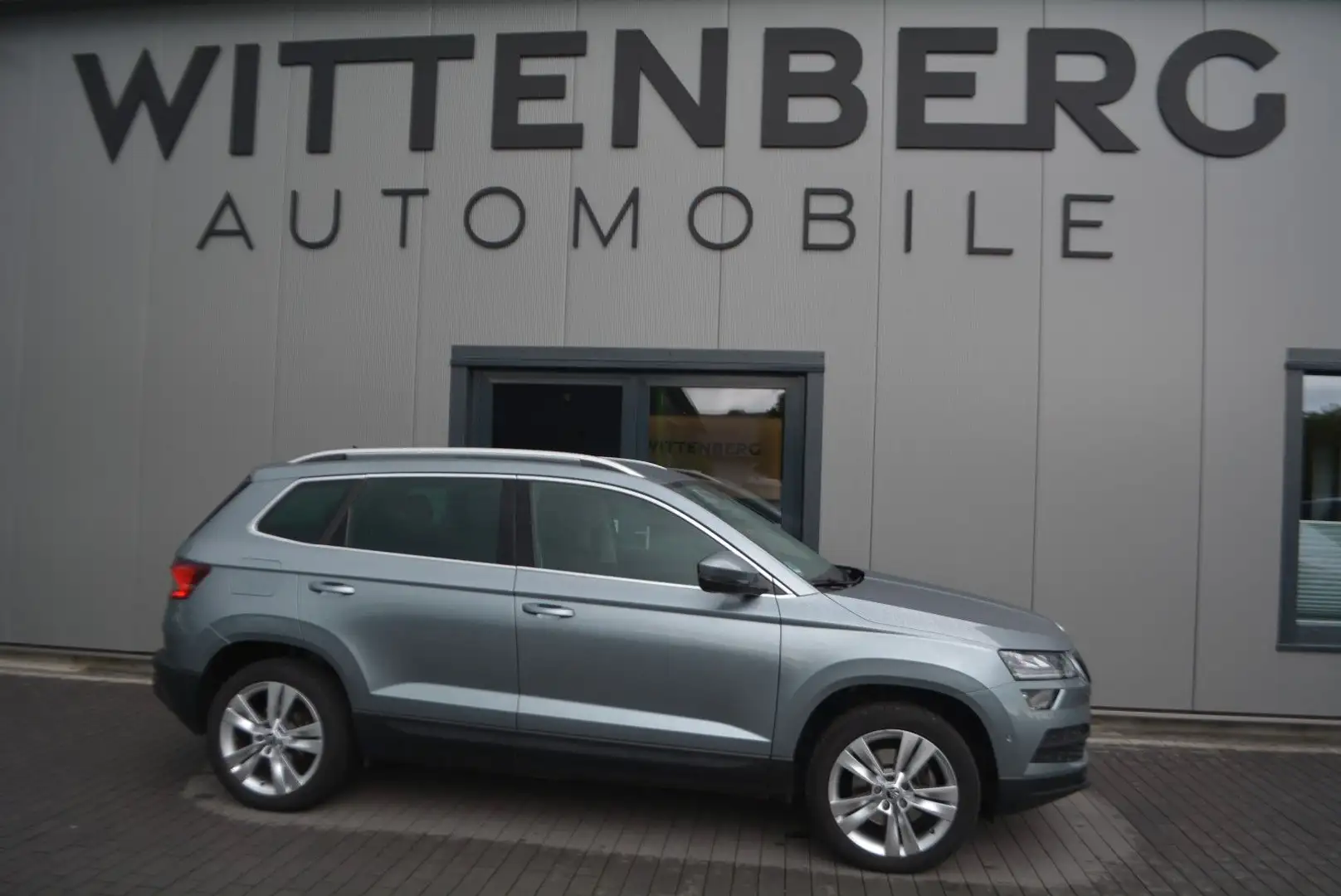 Skoda Karoq Style LED-Navi-Kamera-AHK-Garantie incl. Gris - 1