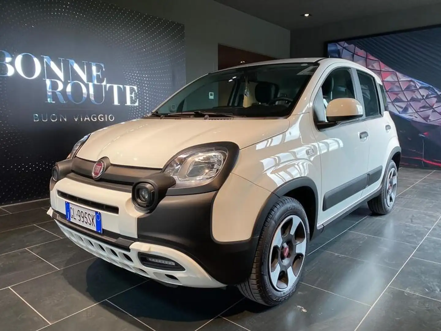 Fiat Panda 1.0 FireFly Hybrid Cross Blanc - 1