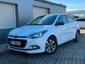 Hyundai i20 Passion 1HAND*KLIMA*SitzHz*LenkHz* Blanc - thumbnail 1