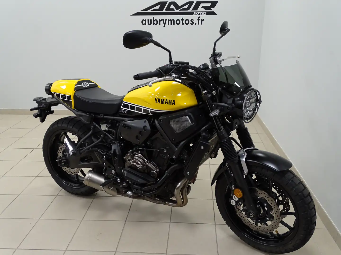 Yamaha XSR 700 Jaune - 1