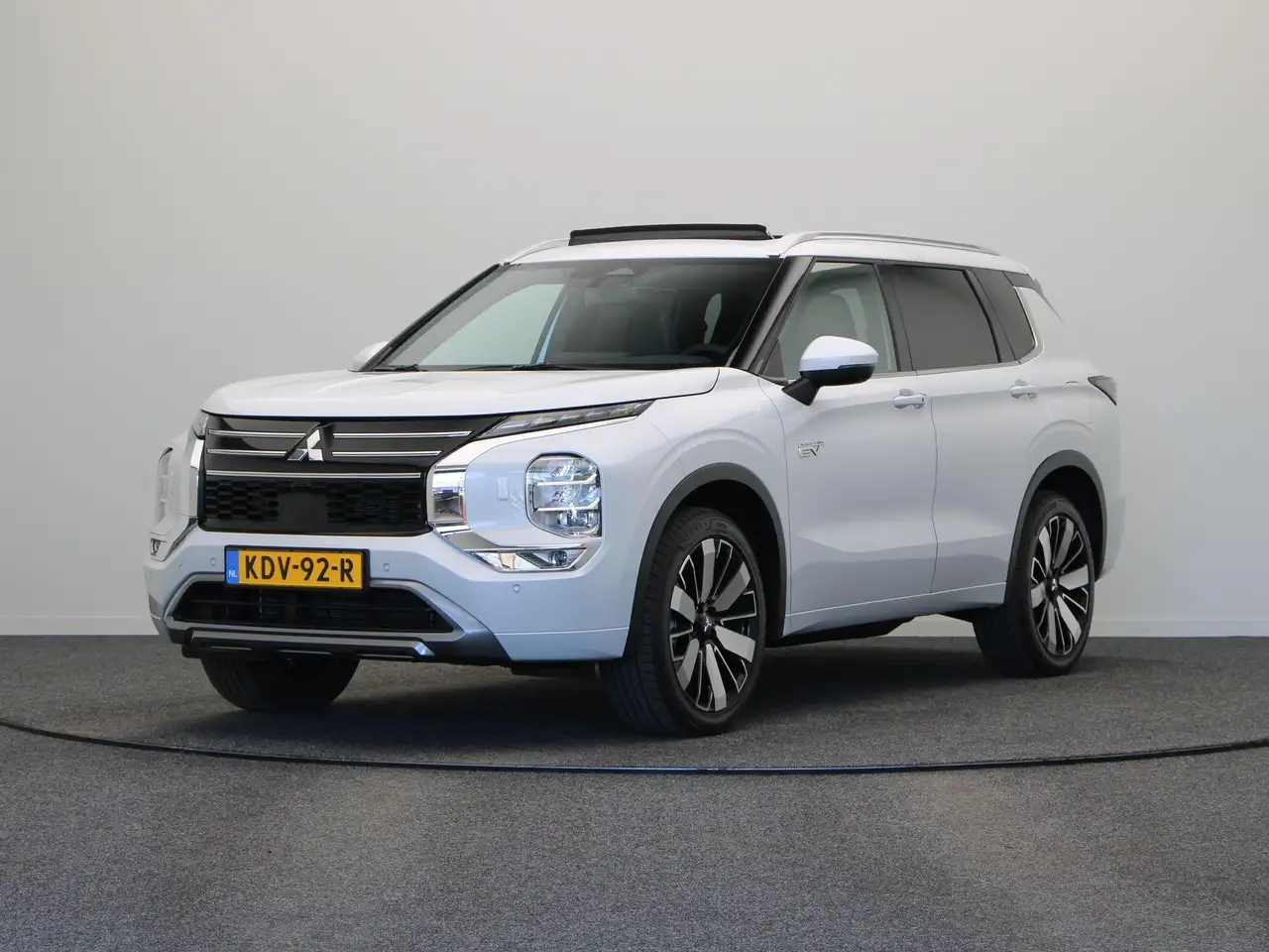 Mitsubishi Outlander 2026 — фото 10