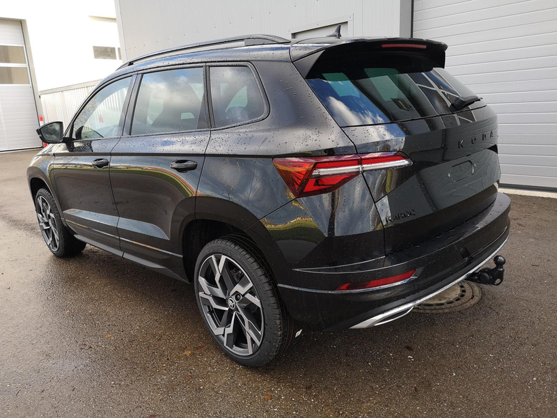 Skoda Karoq Sportline 2.0TDI DSG 4x4 AHK Matrix Pano Sound ... — photo 3