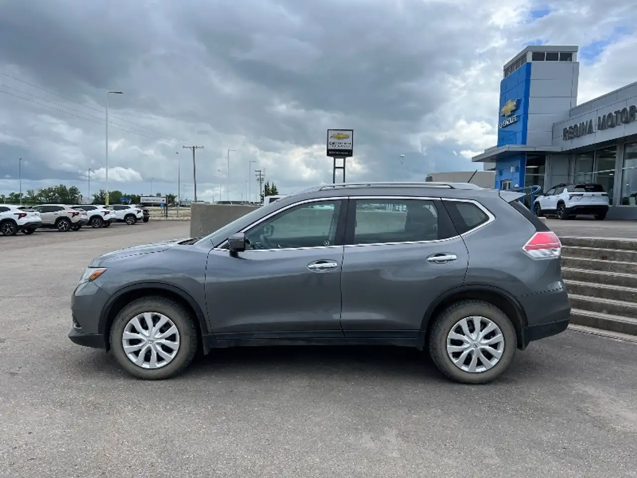 Nissan Rogue снимка Nissan Rogue