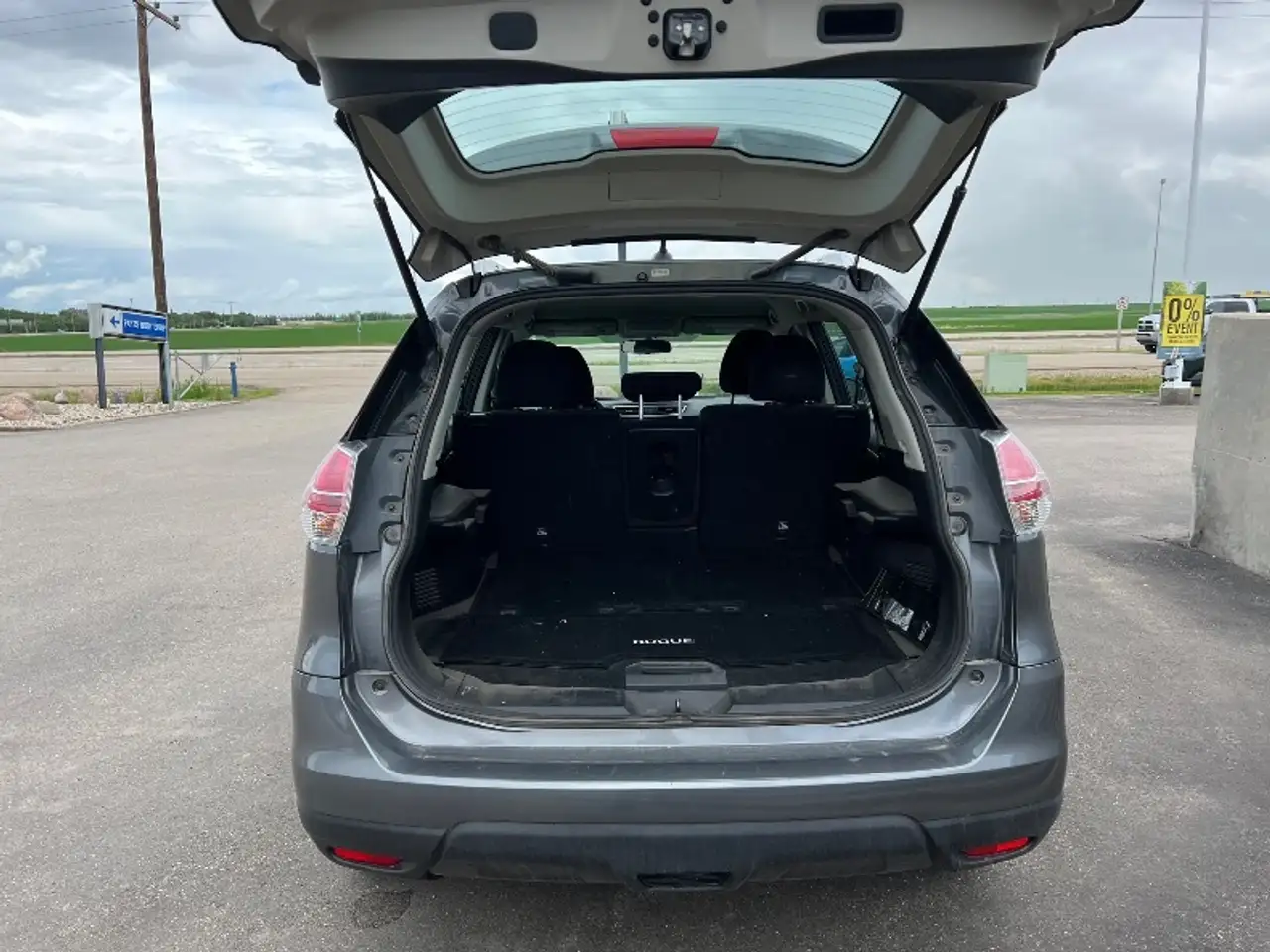 Nissan Rogue снимка Nissan Rogue
