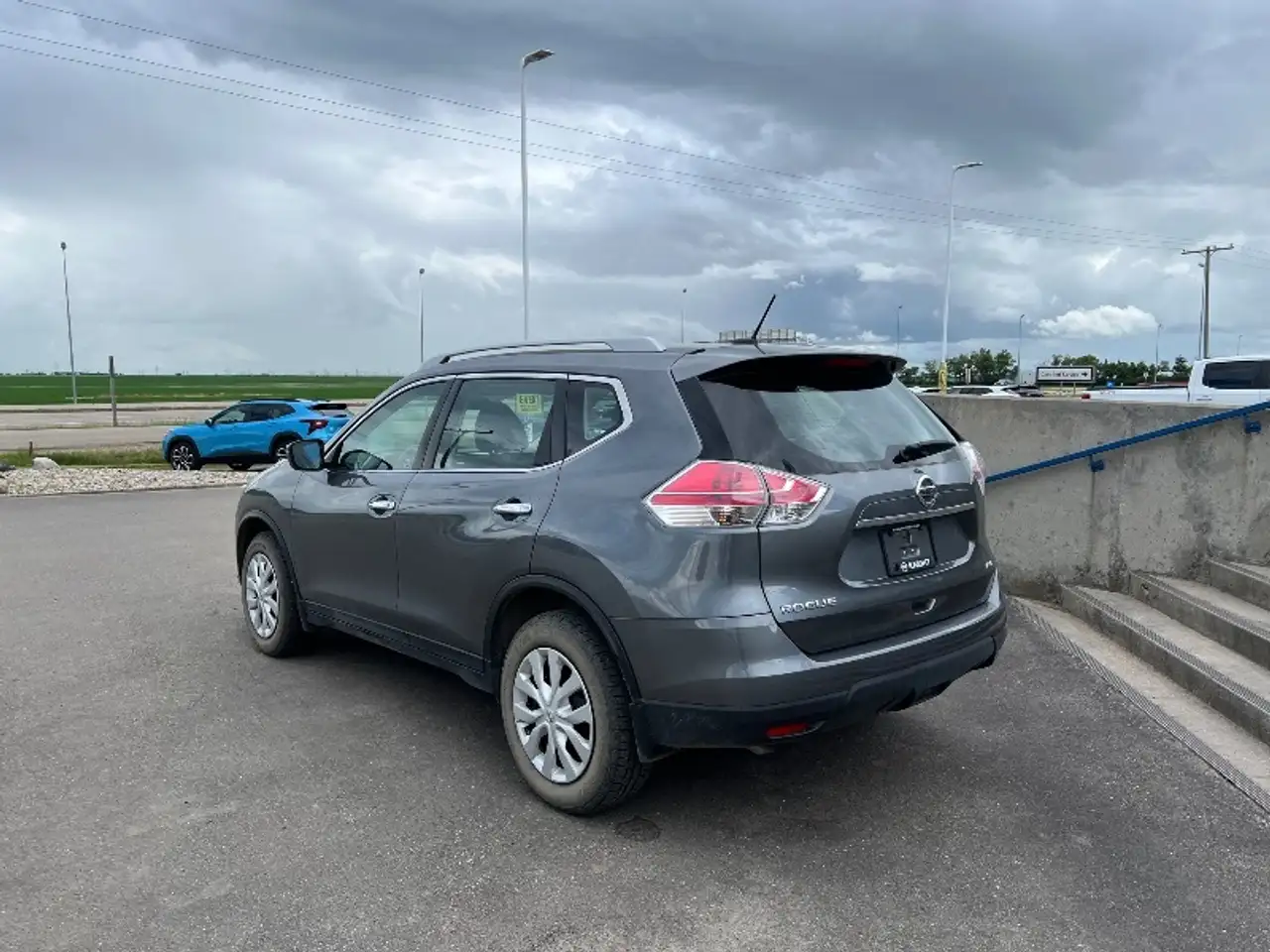 Nissan Rogue снимка Nissan Rogue