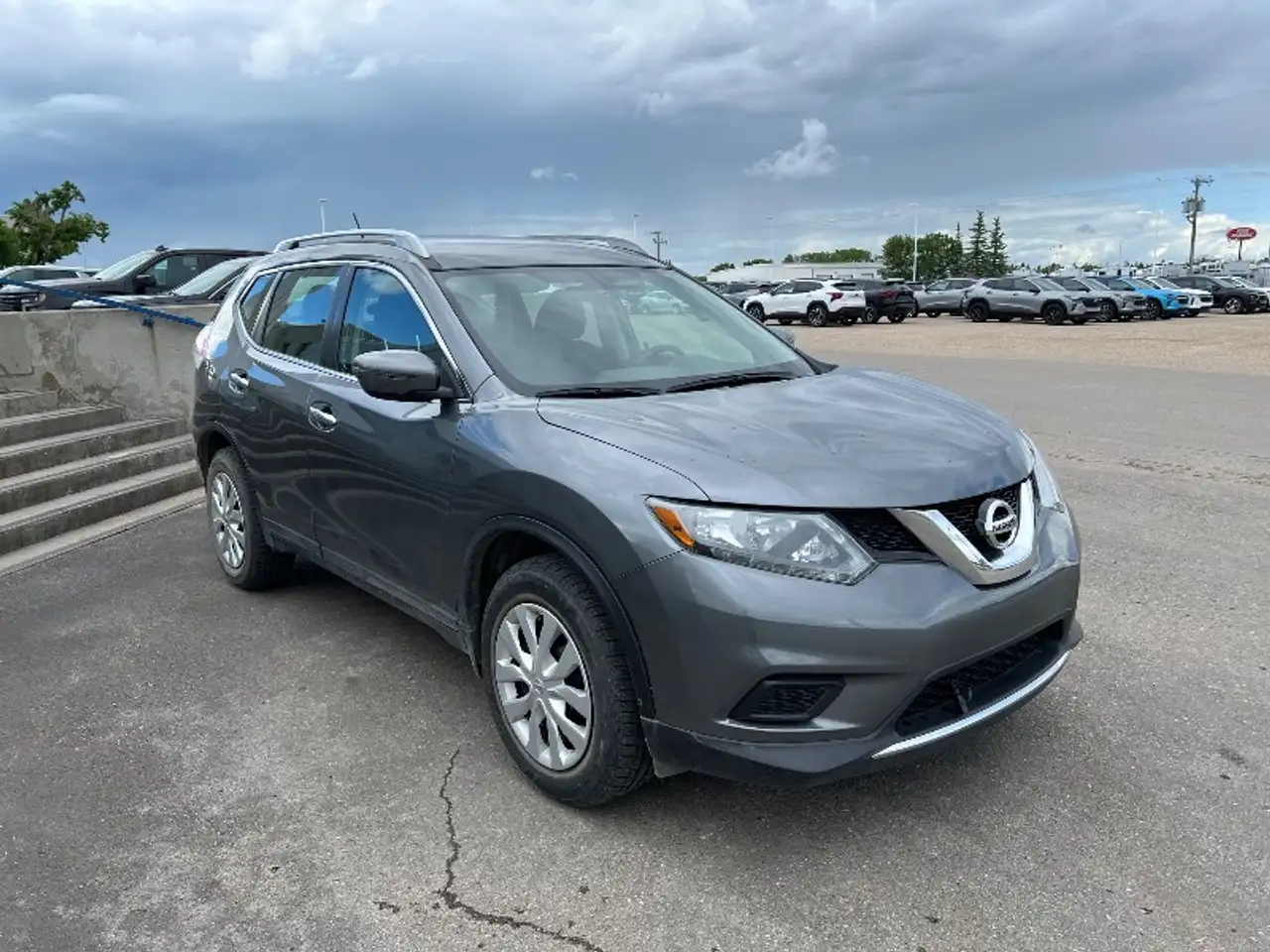 Nissan Rogue снимка Nissan Rogue