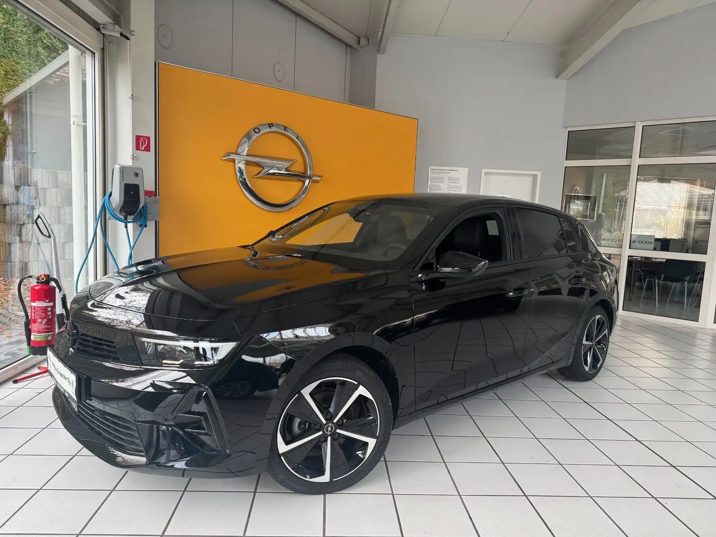 Opel Astra L Lim. 5-trg. GS Matrix-LED+Navi+Pano+AHK Noir - 1