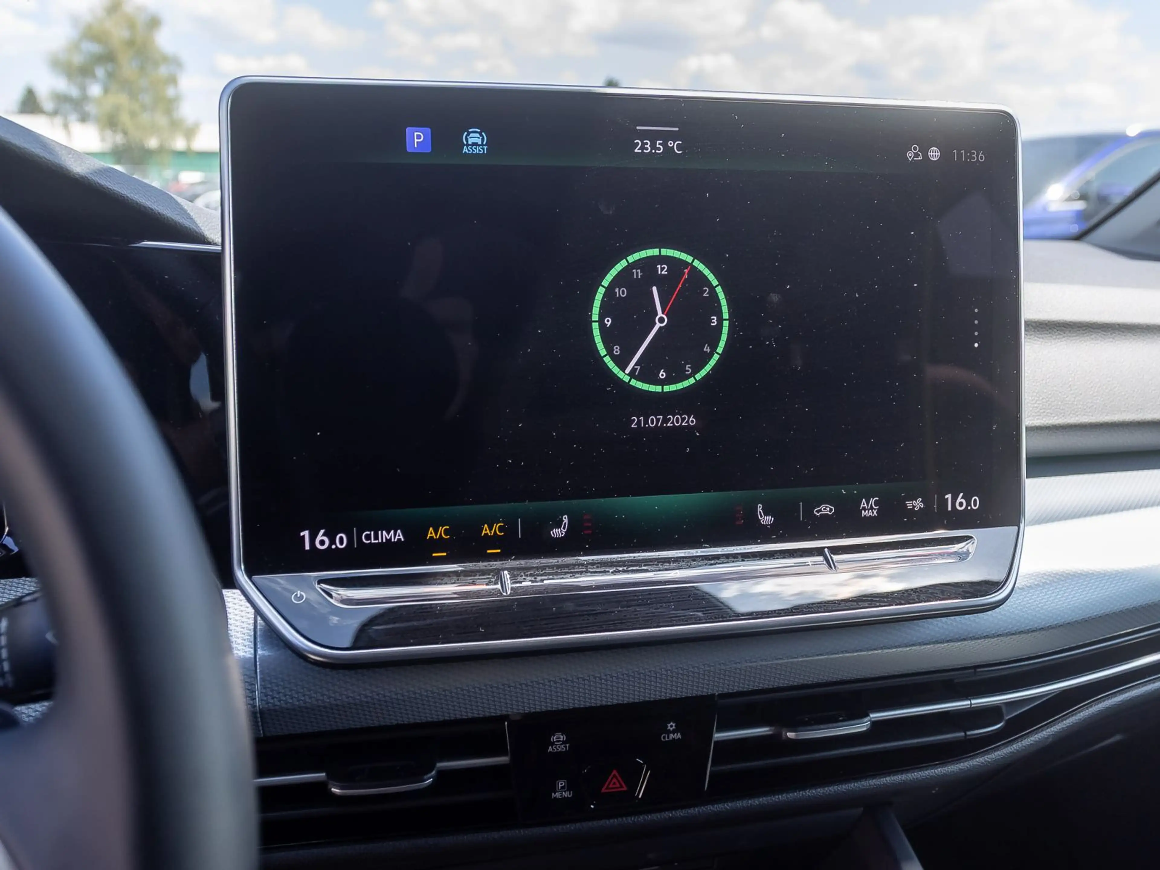 Volkswagen Golf VIII Goal 1.5 eTSI DSG Navi LED ACC EPH AHK — photo 20