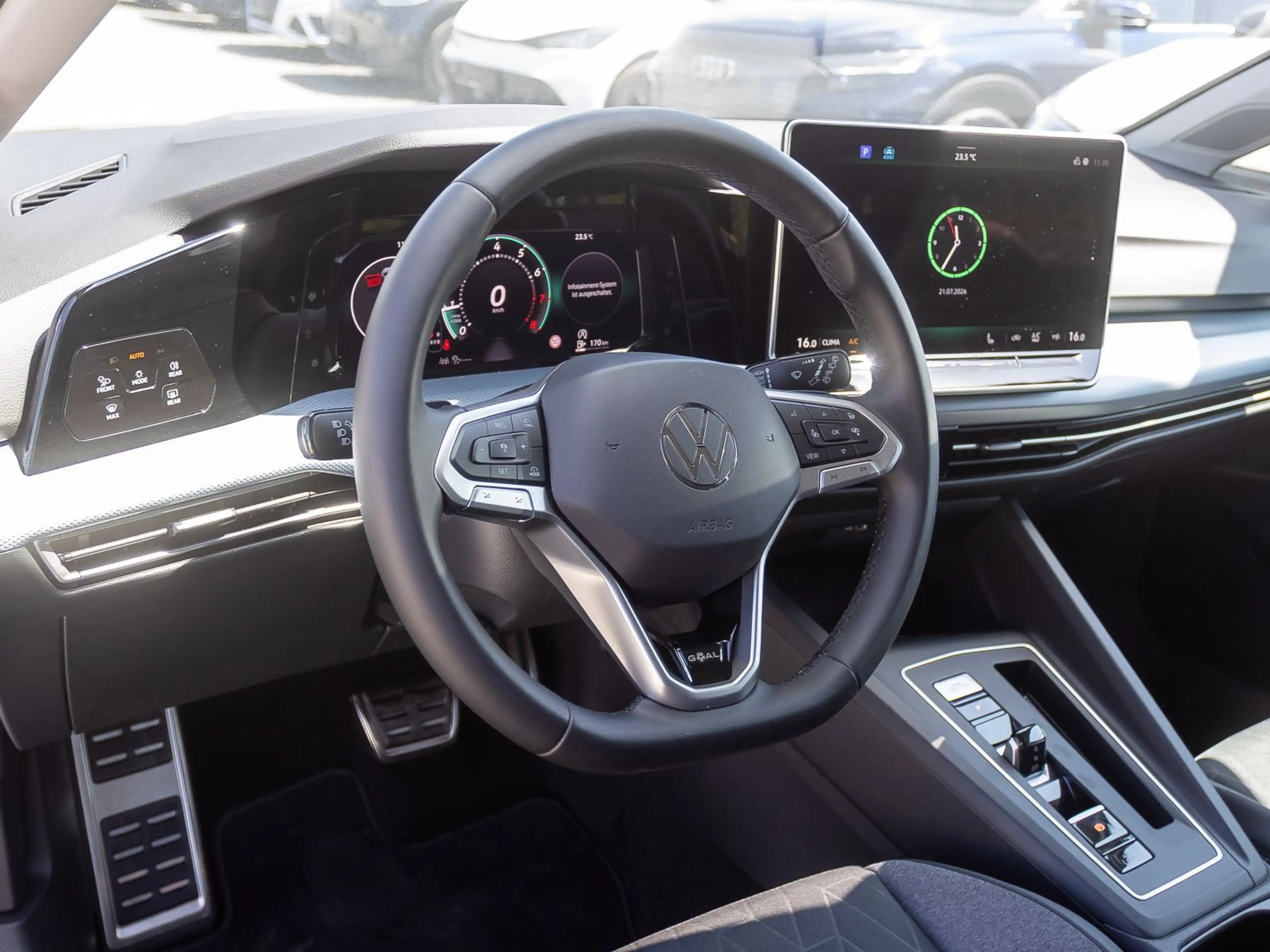 Volkswagen Golf VIII Goal 1.5 eTSI DSG Navi LED ACC EPH AHK — photo 15