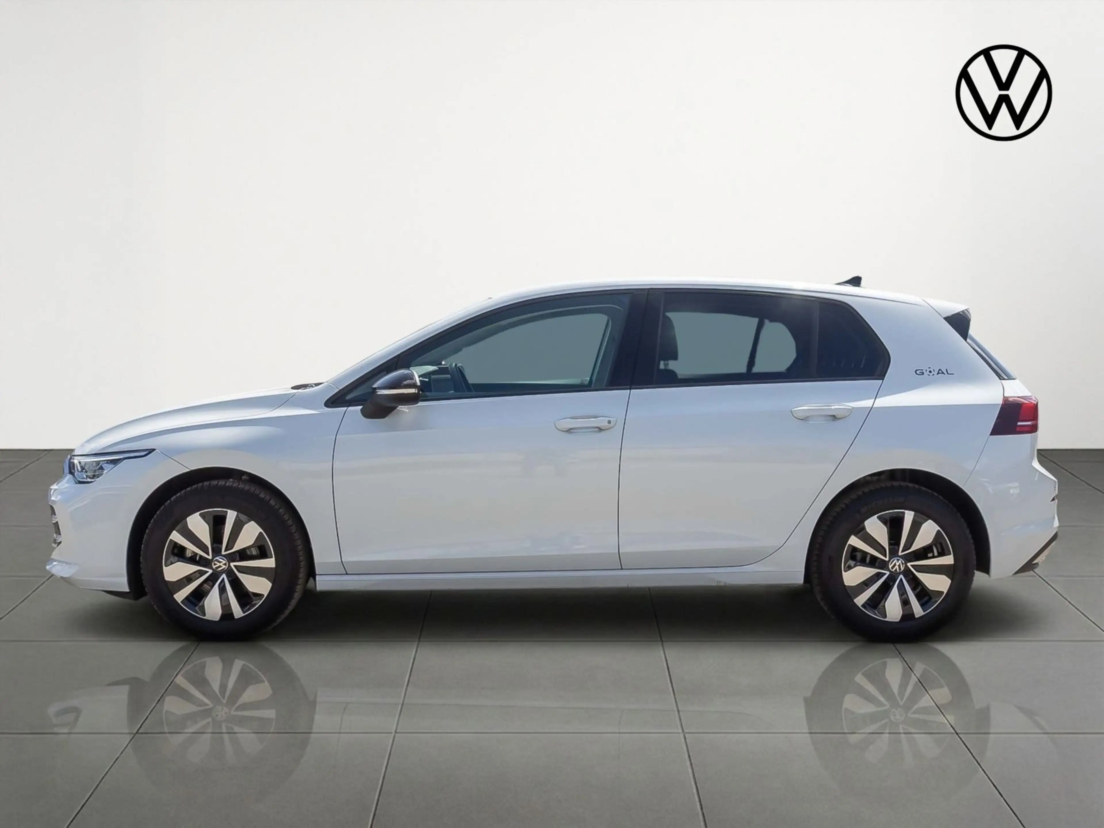 Volkswagen Golf VIII Goal 1.5 eTSI DSG Navi LED ACC EPH AHK — photo 4