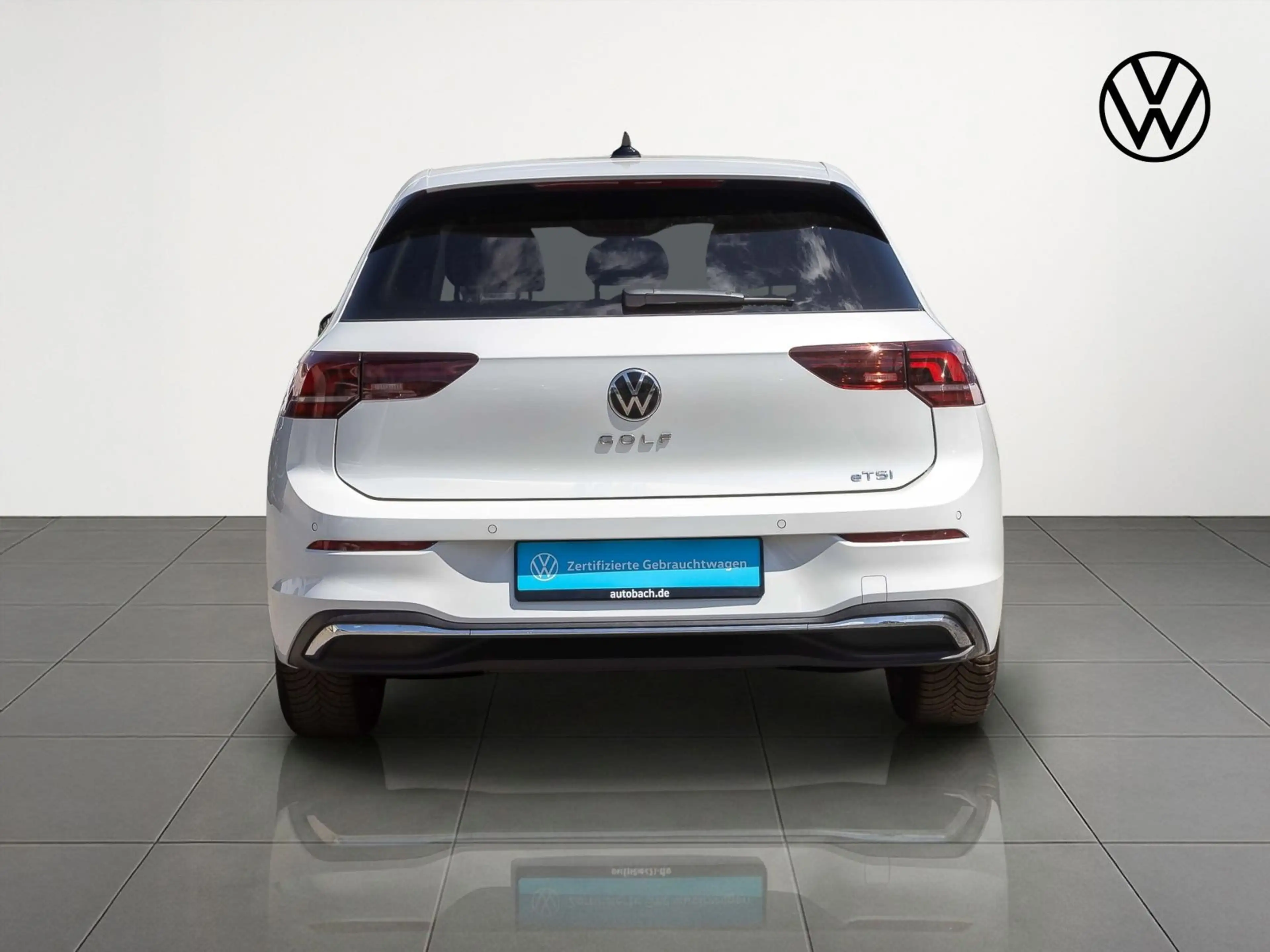 Volkswagen Golf VIII Goal 1.5 eTSI DSG Navi LED ACC EPH AHK — photo 8