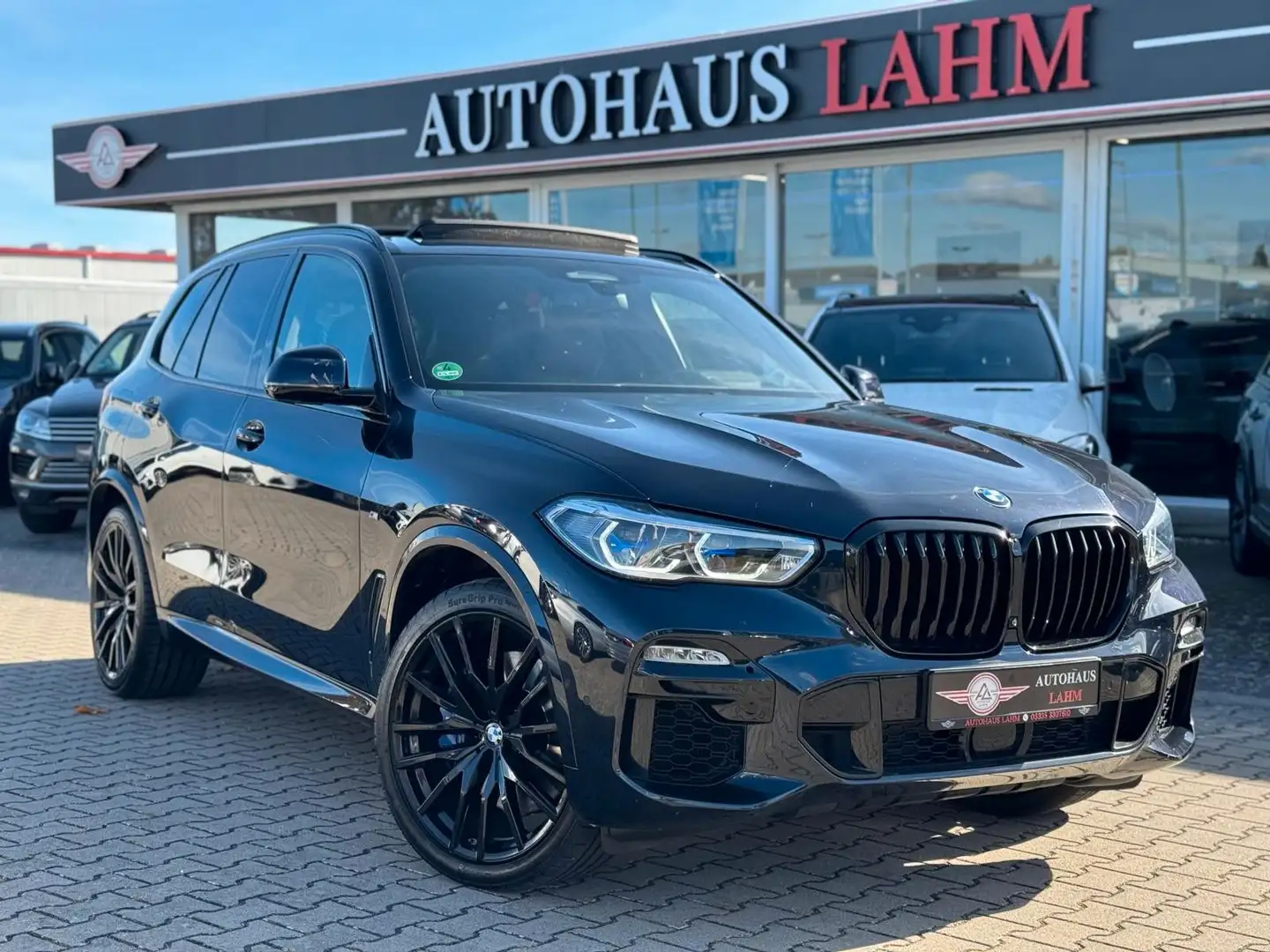 BMW X5 M i"X-DRIVE"MASSAGE"PANO"LASERLICHT"ACC"AHK" Schwarz - 1
