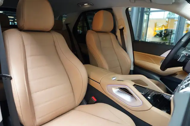 Mercedes-Benz Gle view 13
