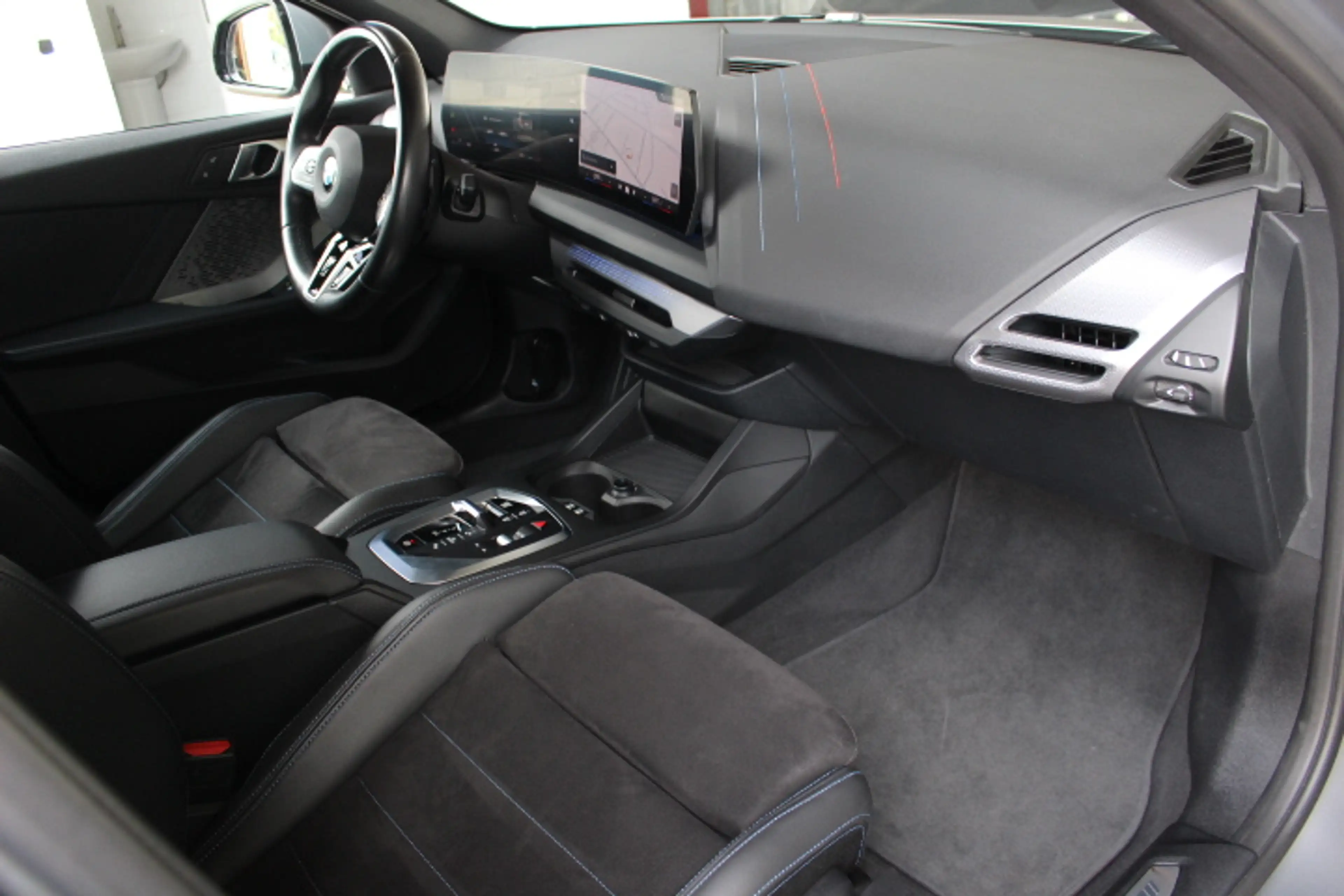 BMW 118 118 dAS Pack M SPORT — photo 6