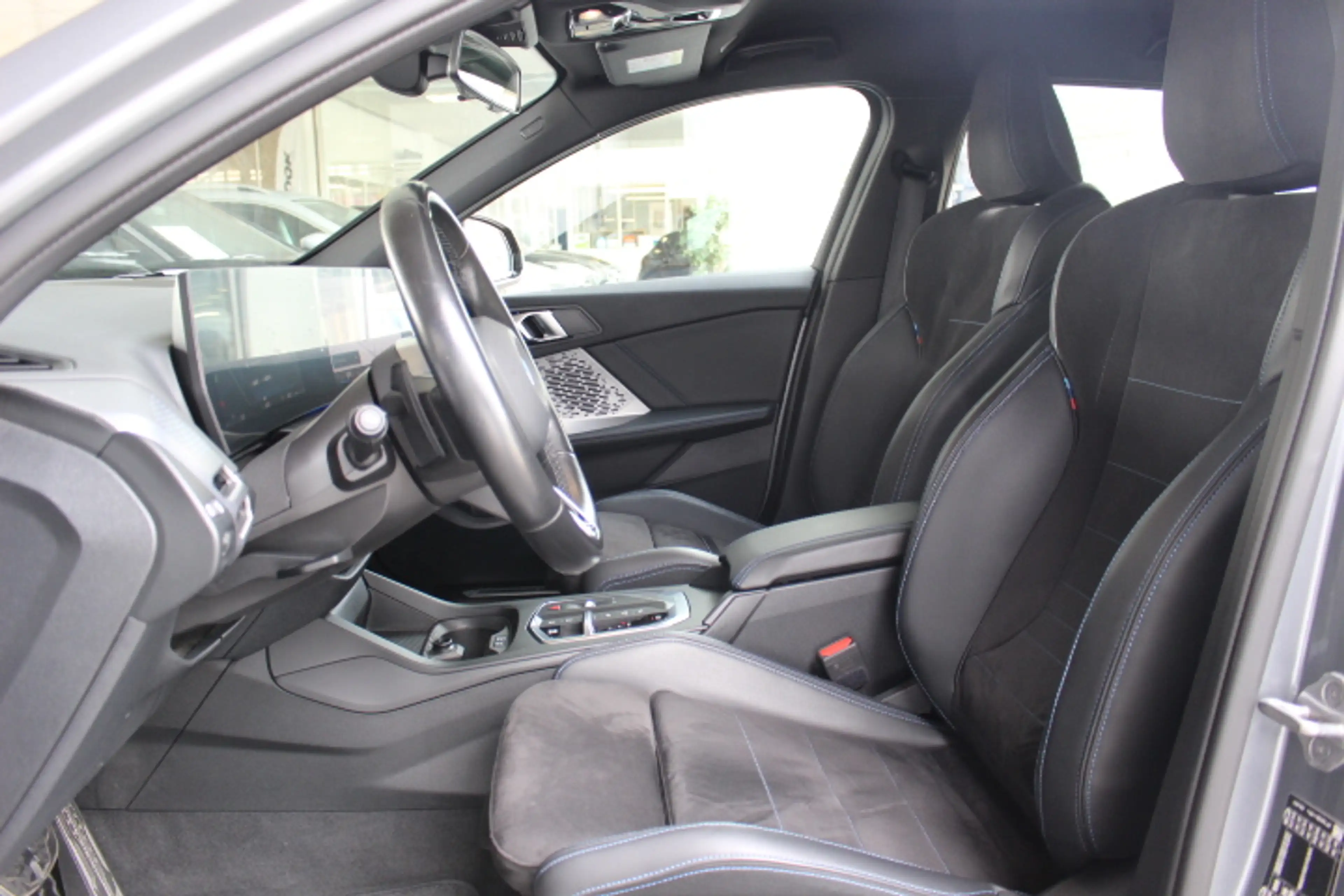 BMW 118 118 dAS Pack M SPORT — photo 5