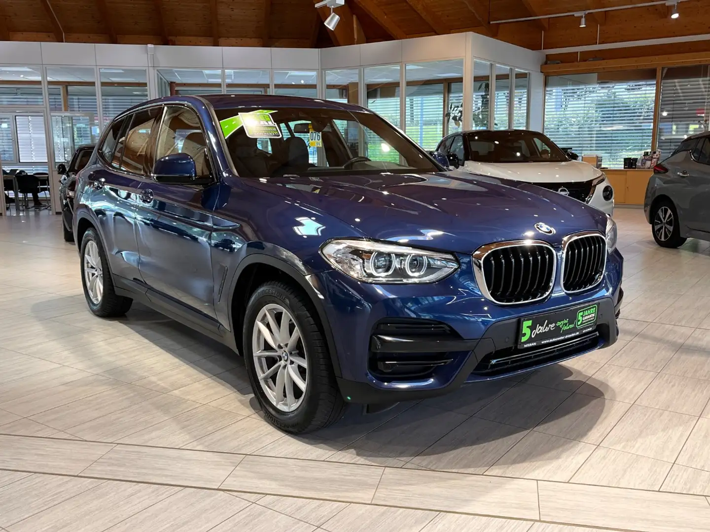 BMW X3 xDrive 20d Advantage PDC LED Navi 4x4 SR&WR Blau - 2