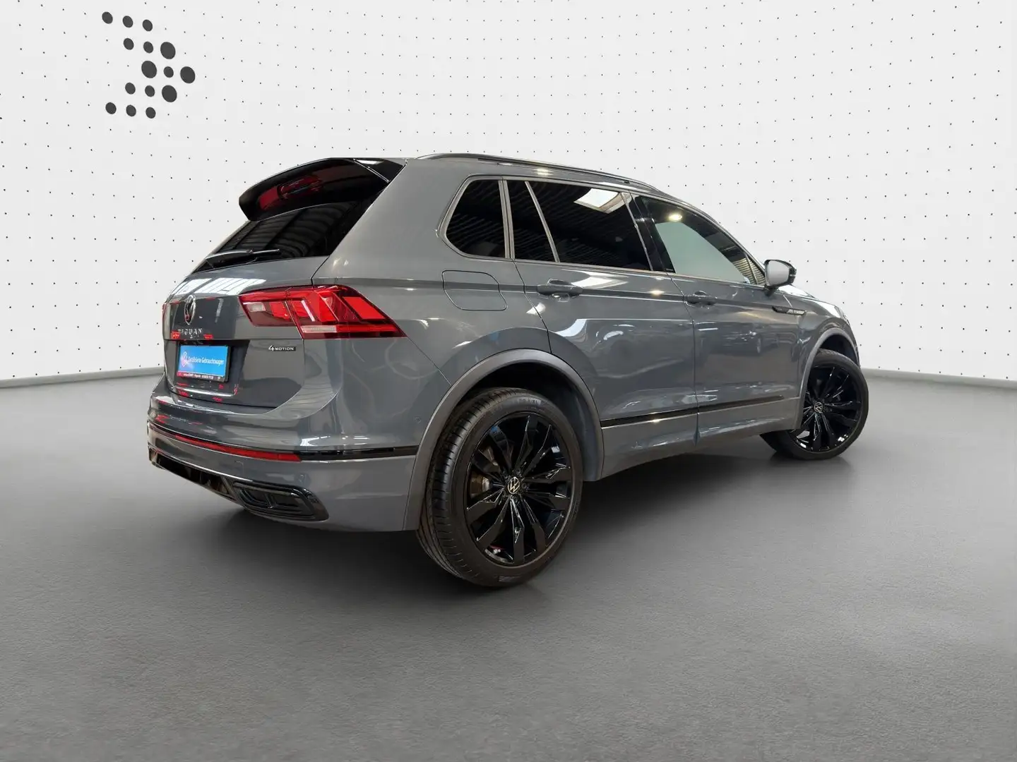 Volkswagen Tiguan 2,0 TDI 4M R-Line AHK+Pano+Matrix+HUD+Kam Grau - 2