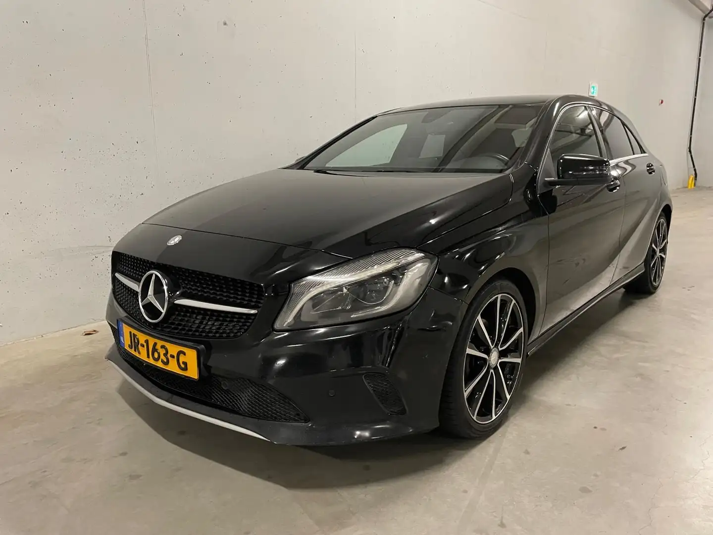 Mercedes-Benz A 180 3 x d Aut. BTW 21% Noir - 2