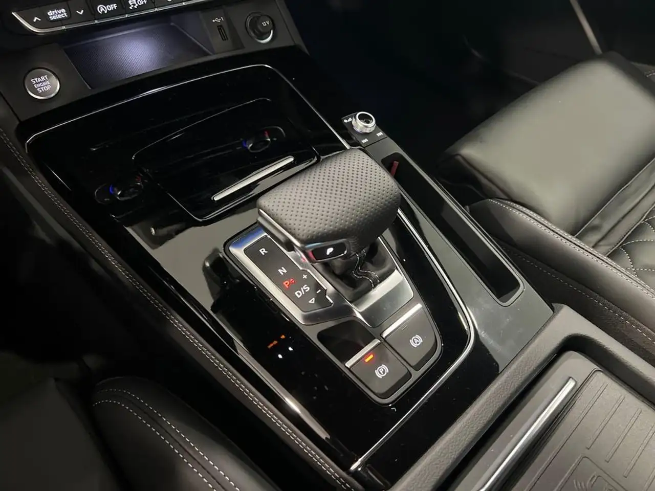 Audi Q5 40 2.0 tdi mhev 12V Identity Black quattro 15