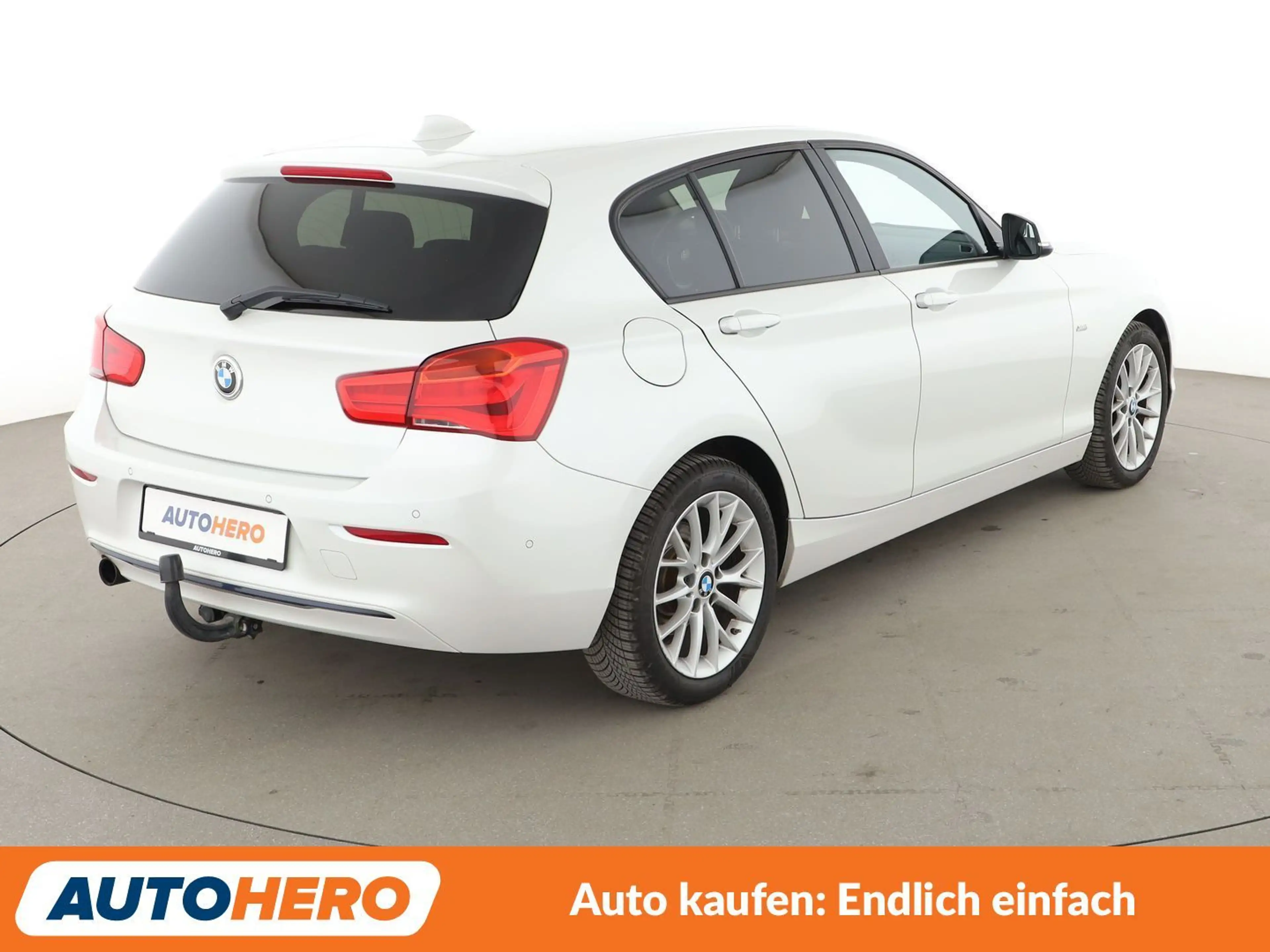 BMW 118 118i Sport Line Aut.*NAVI*LED*TEMPO*PDC*SHZ* — photo 6