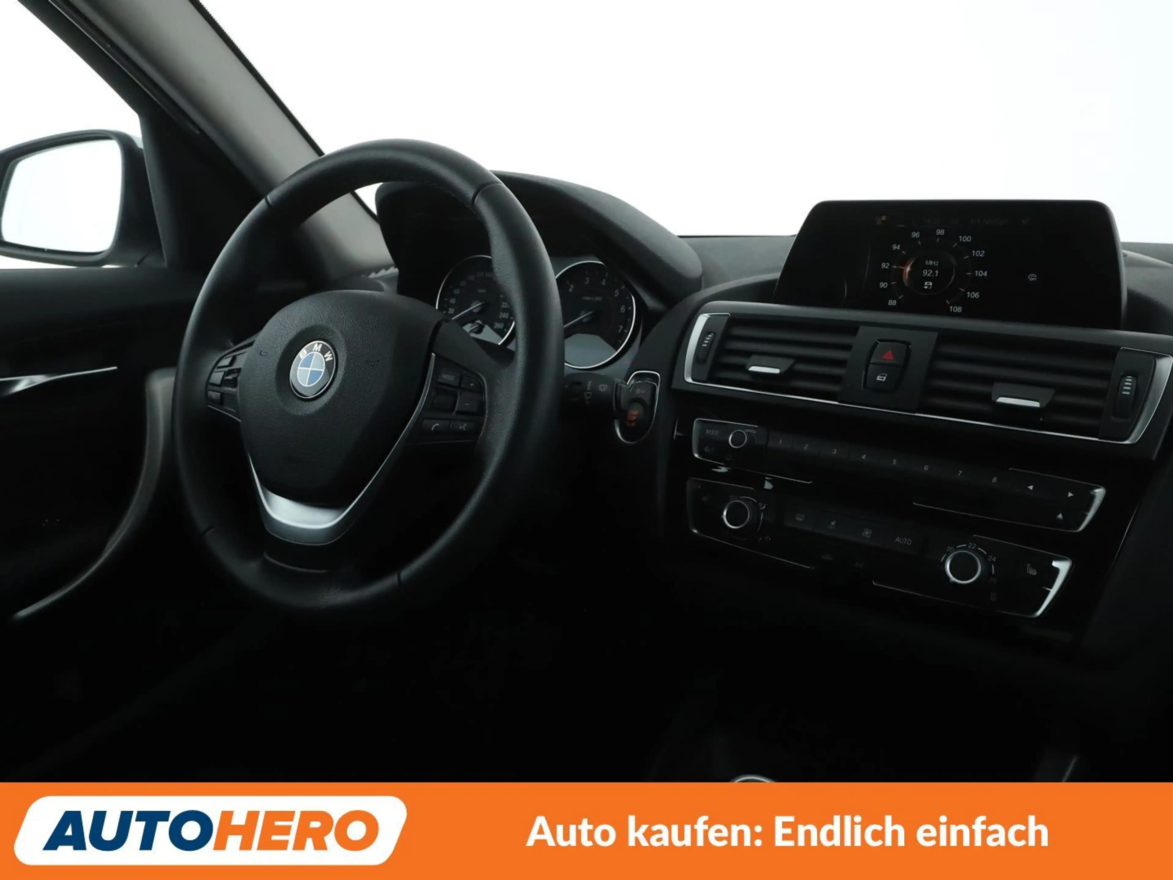 BMW 118 118i Sport Line Aut.*NAVI*LED*TEMPO*PDC*SHZ* — photo 13