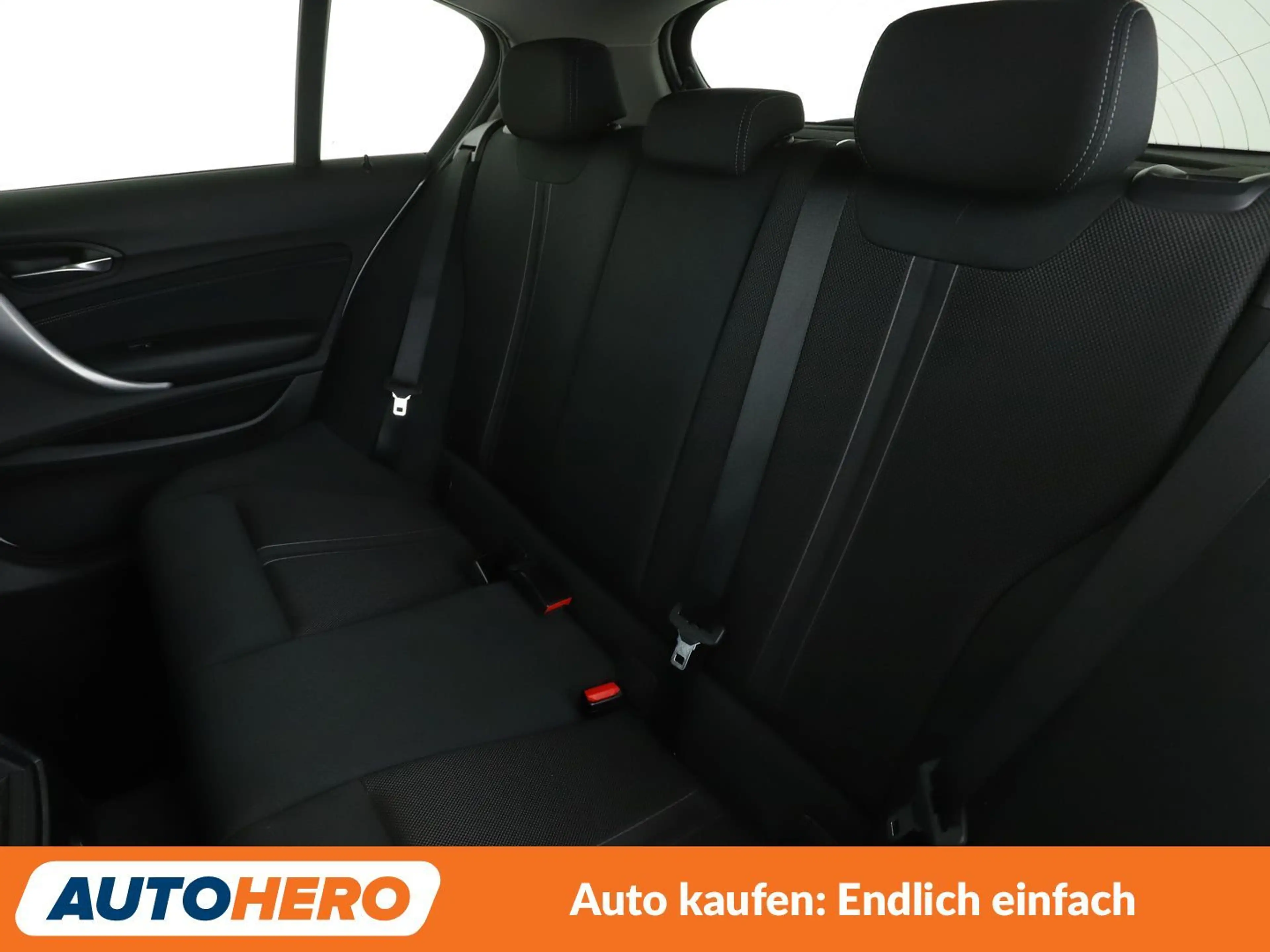 BMW 118 118i Sport Line Aut.*NAVI*LED*TEMPO*PDC*SHZ* — photo 14