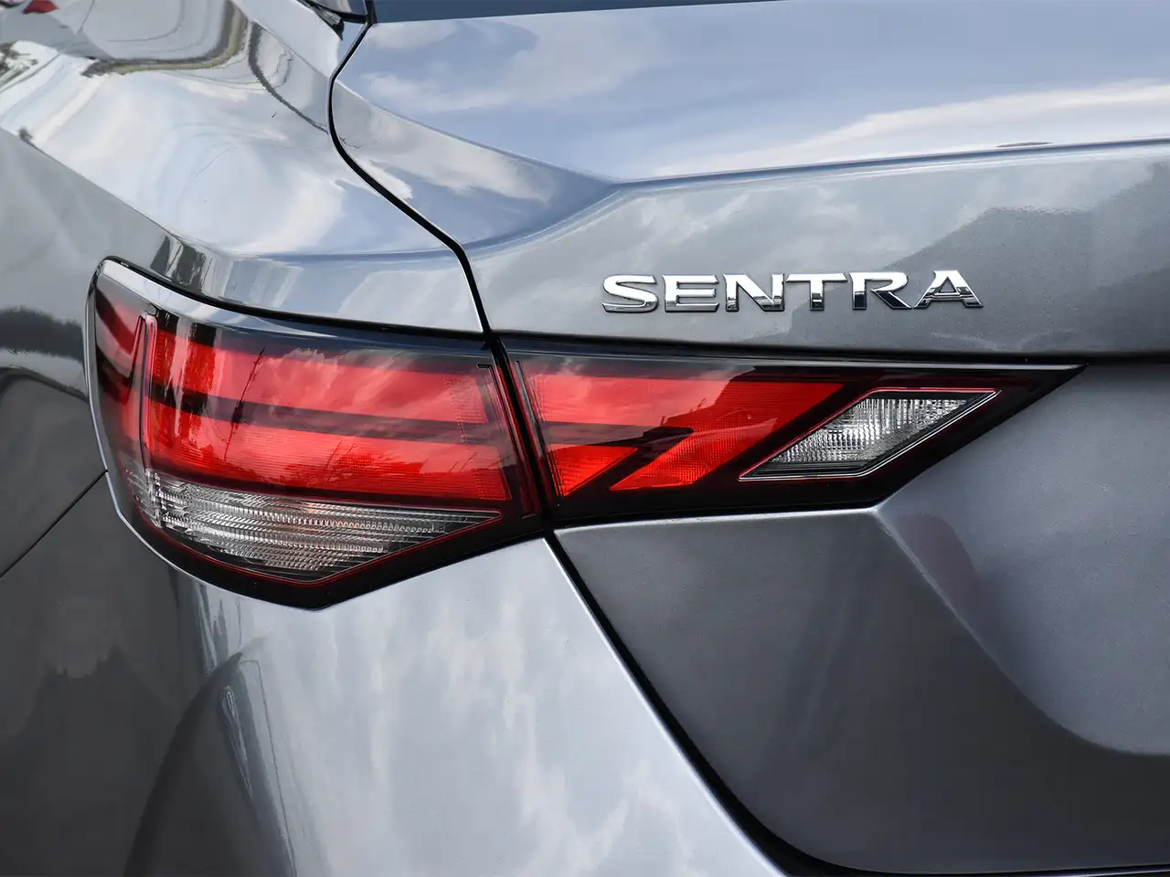 Nissan Sentra снимка Nissan Sentra