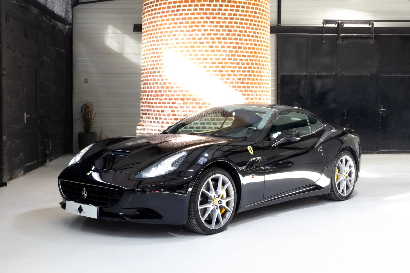 Ferrari California California V8 4.3 460ch Noir - 2